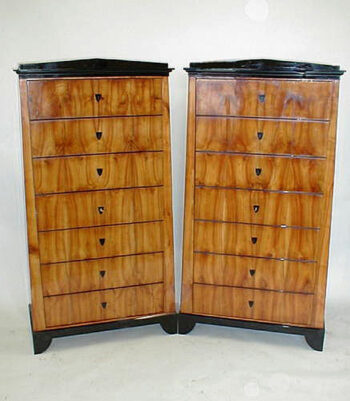 An exceptional pair of Biedermeier pyramidal faux semanieres