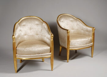 A pair of elegant Art Deco 
fauteils in the manner of Paul Follot