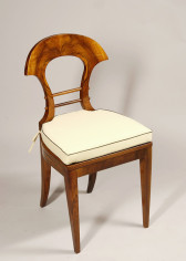 A set of six exceptional Biedermeier side chairs 4