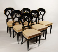 A set of six elegant Biedermeier dining chairs 2