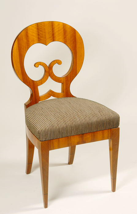 An exceptional set of four Biedermeier side chairs 2