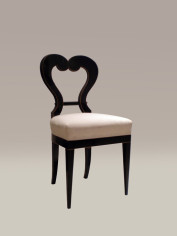 A set of three classic heartback Biedermeier side chairs 2