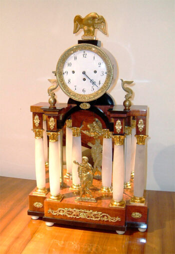 A Biedermeier mantel clock