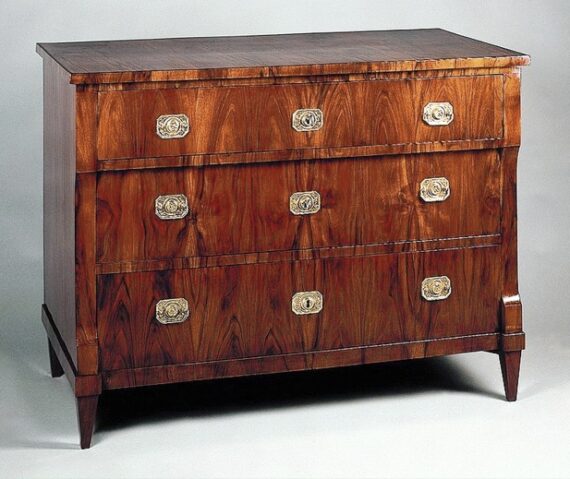 A Biedermeier three drawer commode