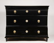 An unusual concave front Biedermeier three drawer commode 2
