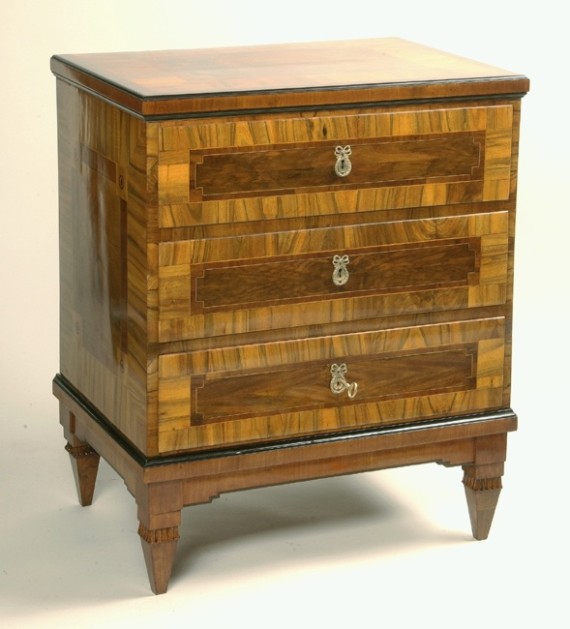 A Neoclassical small chest of drawers