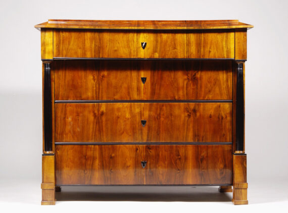 A Biedermeier commode