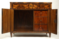 A Biedermeier two door commode / sideboard 3