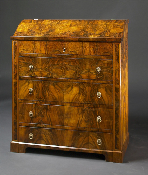 An unusual Biedermeier commode / desk