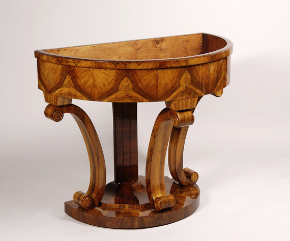 An uncommon Biedermeier jardiniere