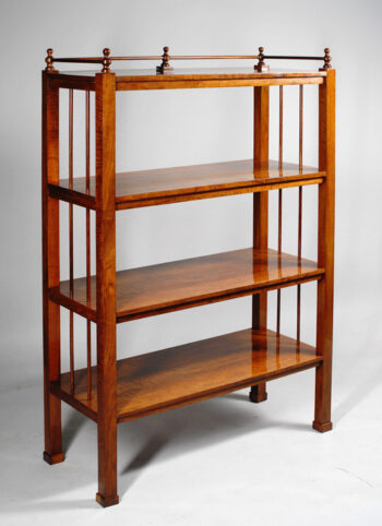 A handsome Biedermeier etagere