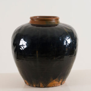 A black glazed Tsubo with