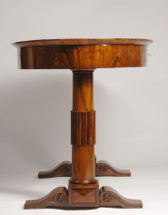 An exceptional Biedermeier library table 3