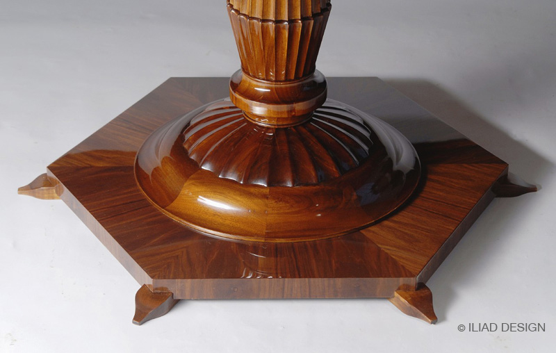 A large Biedermeier style pedestal table 3