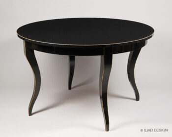 An Austrian Biedermeier style dining table