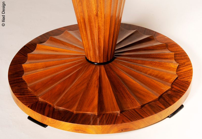 A Biedermeier inspired extendable dining table in the manner of Josef Danhauser 2