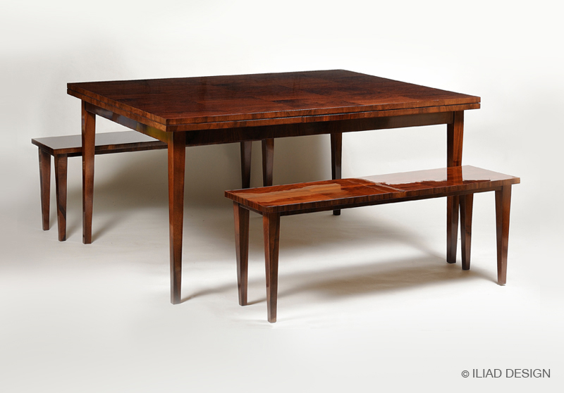 A Biedermeier style dining table 4