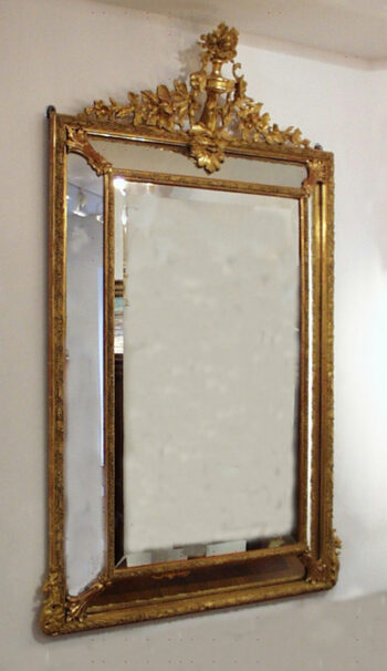 A Neoclassical mirror