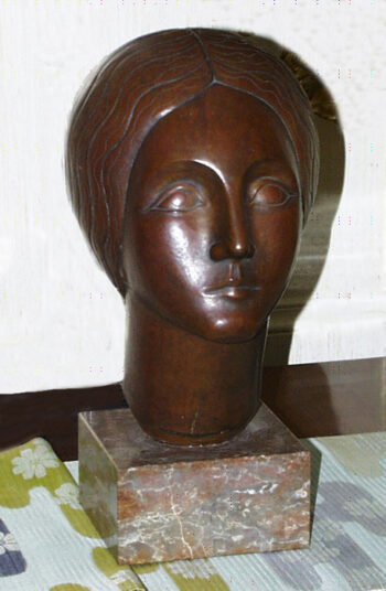 An Art Deco head
