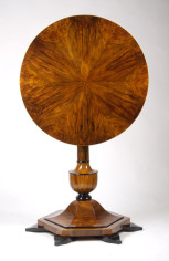 An unusual Biedermeier tilt-top occasional table 2