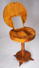 An exceptional Biedermeier occasional table / vanity 2