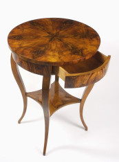 An elegant Biedermeier occasional table with one drawer 2