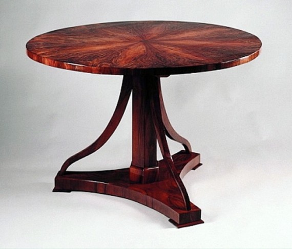 A Biedermeier tilt-top pedestal table