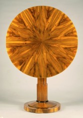 A Biedermeier pedestal table 2