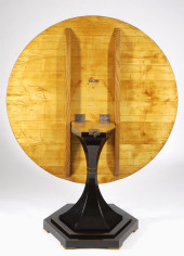 An elegant Biedermeier trumpet-shaped tilt-top pedestal table 3