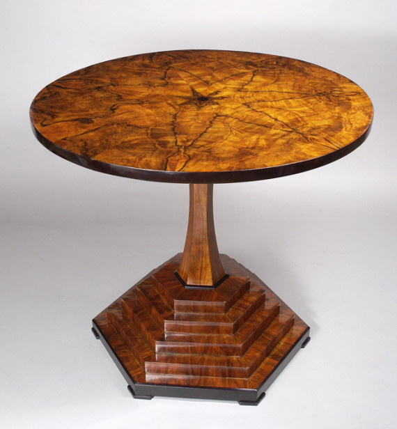 An unusual Biedermeier pedestal table