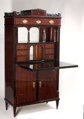 A rare Viennese petite Biedermeier secretaire 2