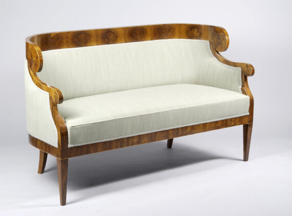 An attractive Biedermeier sofa