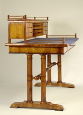 An exceptional Biedermeier two tier writing table 2