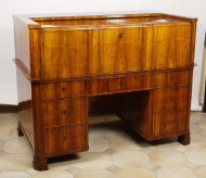 An unusual Biedermeier gentleman’s desk cabinet 2