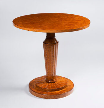 A striking Biedermeier pedestal table