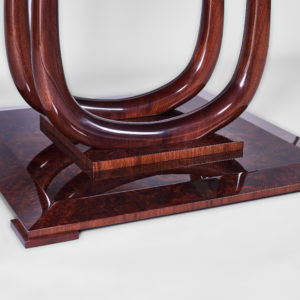 A Modernest Style Dining Table by ILIAD Design